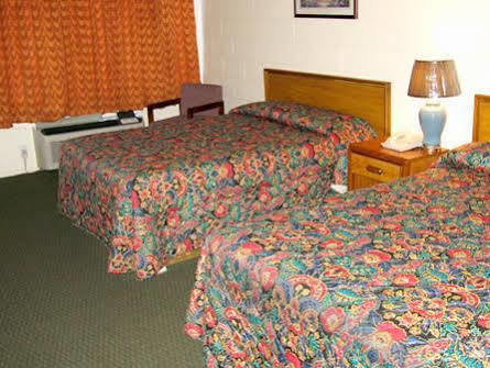Royal Motel 2*